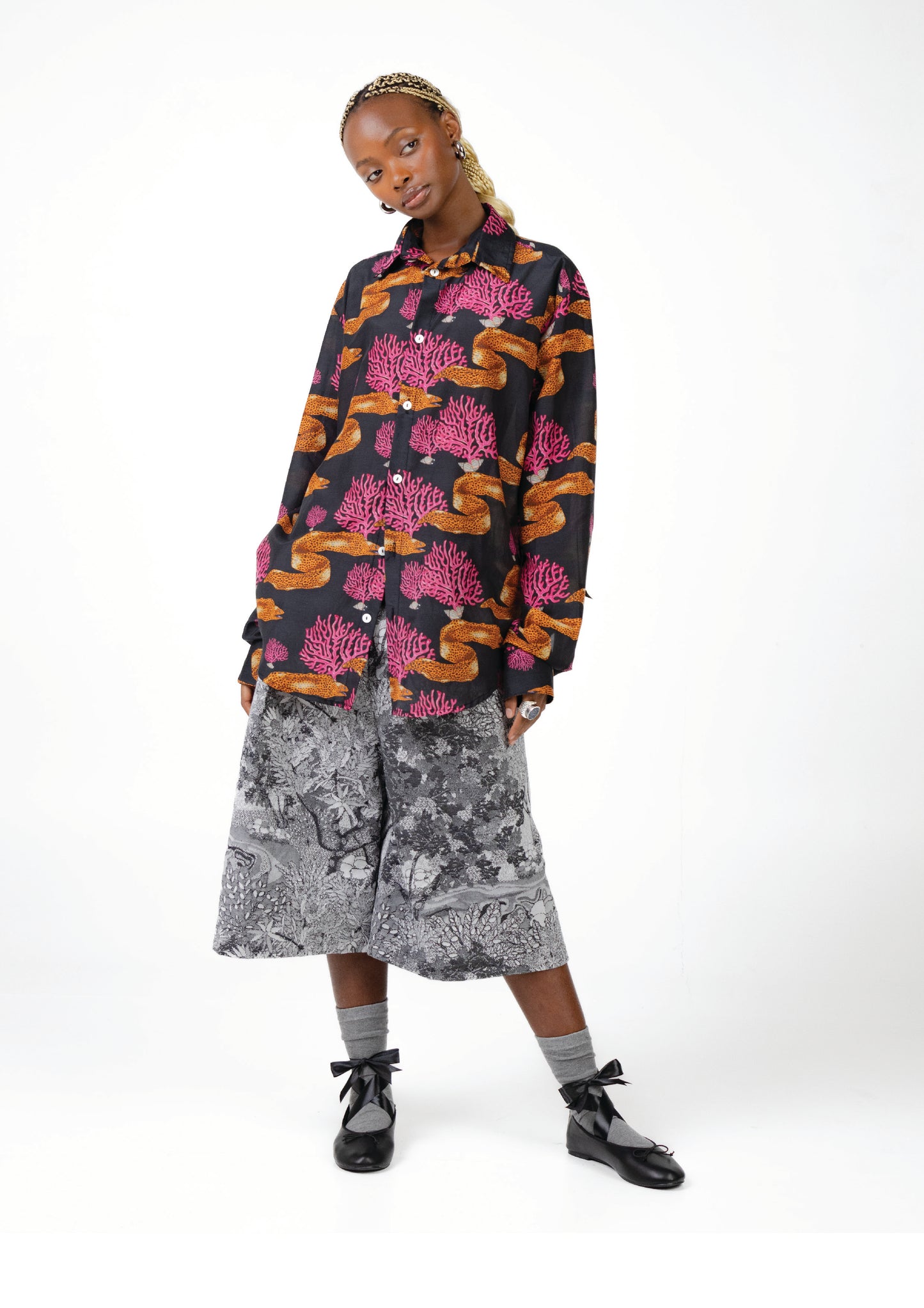 Eel collar shirt