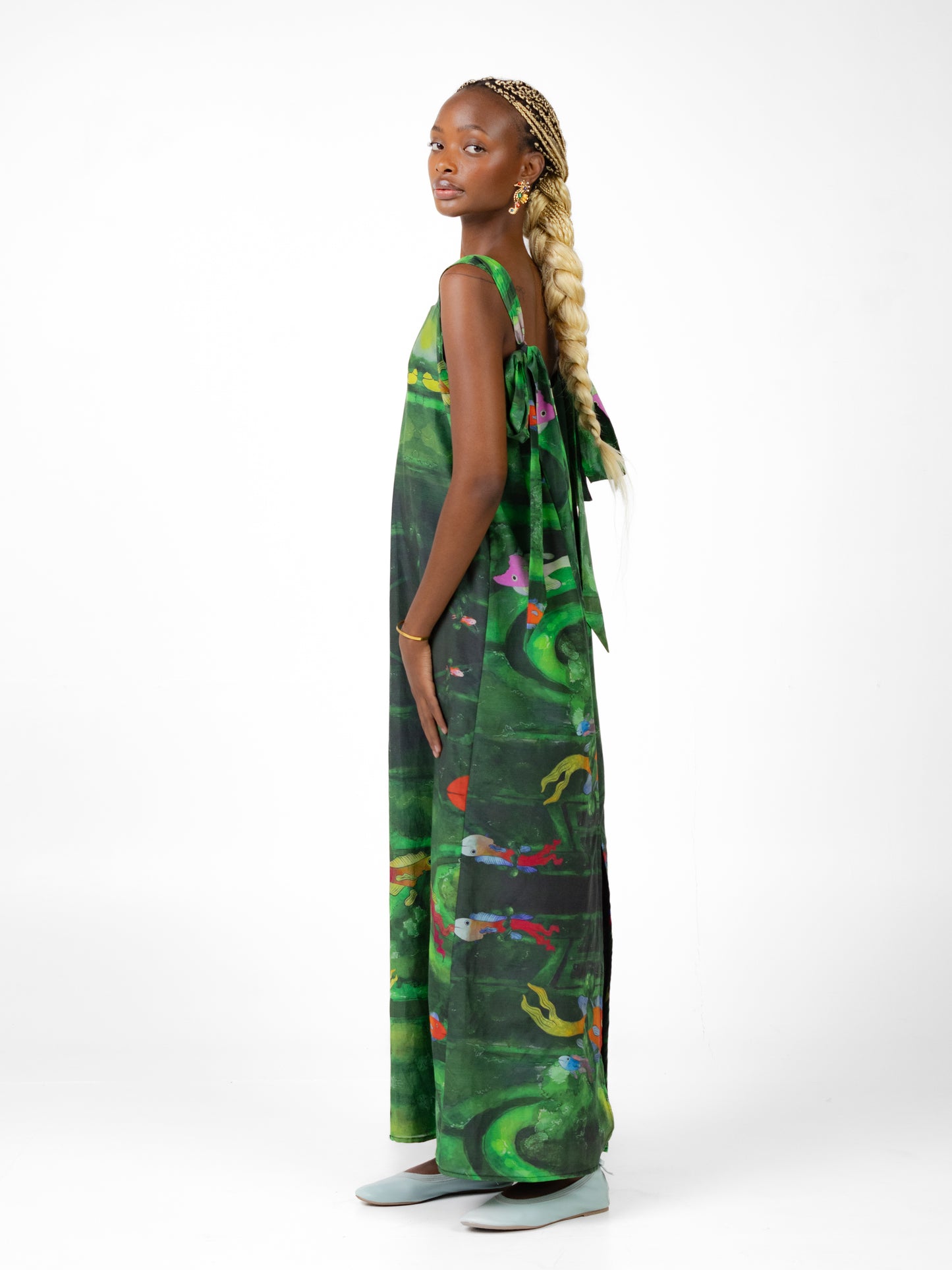 Topiary garden with fish dress