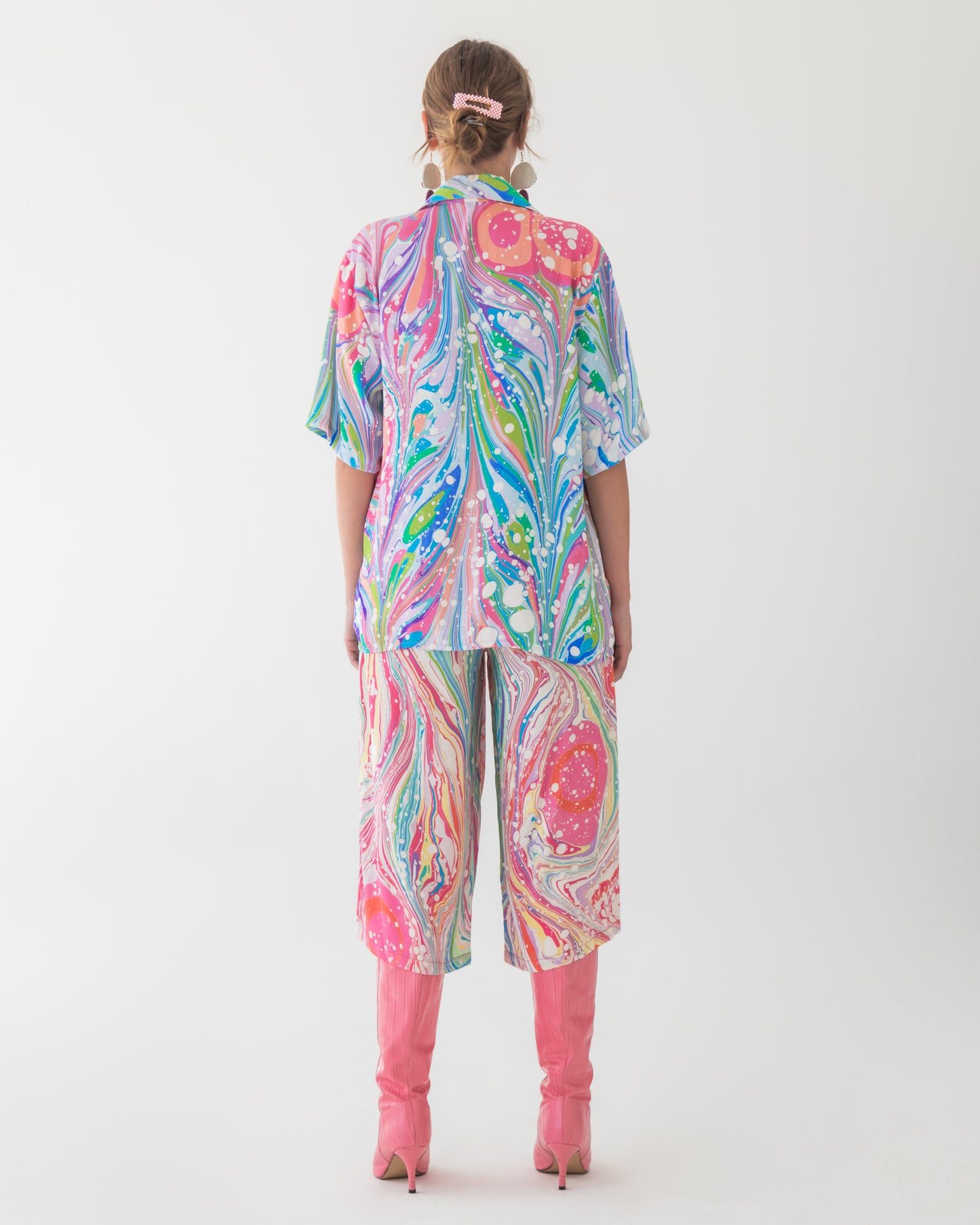 Silk satin bowling shirt in hand marbled rainbow