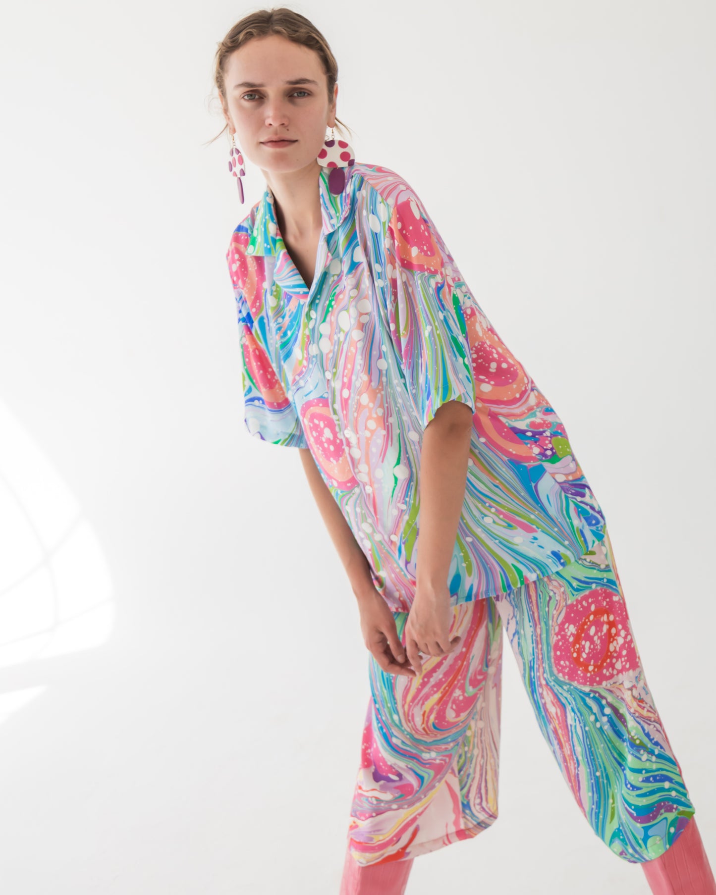 Silk satin bowling shirt in hand marbled rainbow